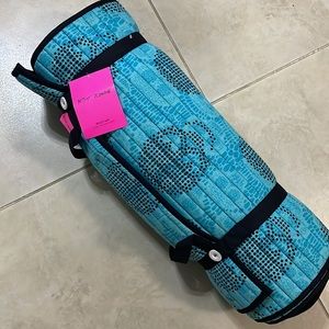 Betsy Johnson New With Tags Beach Mat